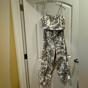 White patterned 2 piece set